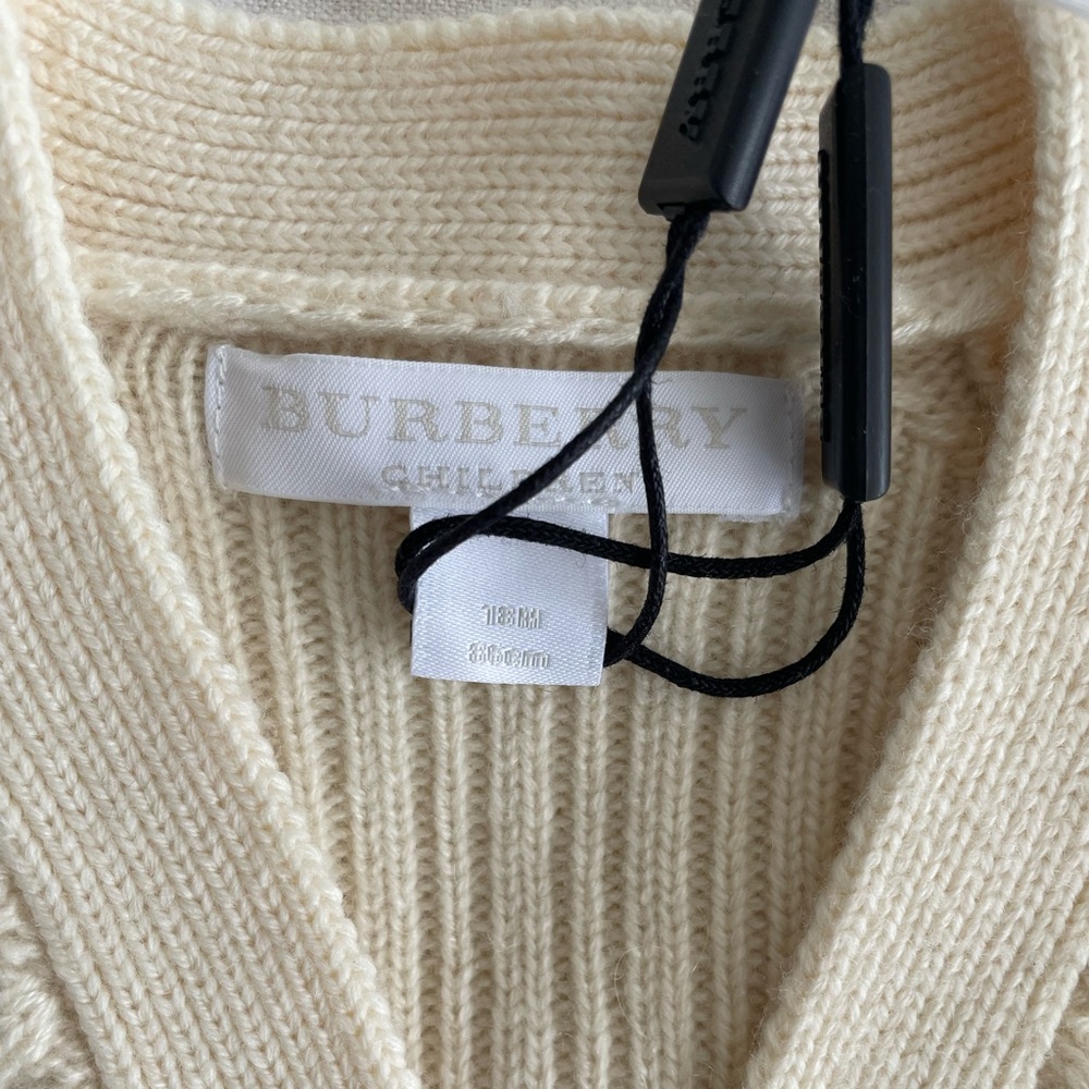 BURBERRY - cardigan with white t-shirt set - Picture 3 of 10